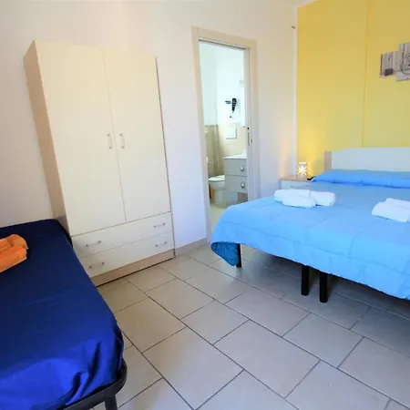 B&B Climatizzato Vicino Le Spiagge Bed & Breakfast